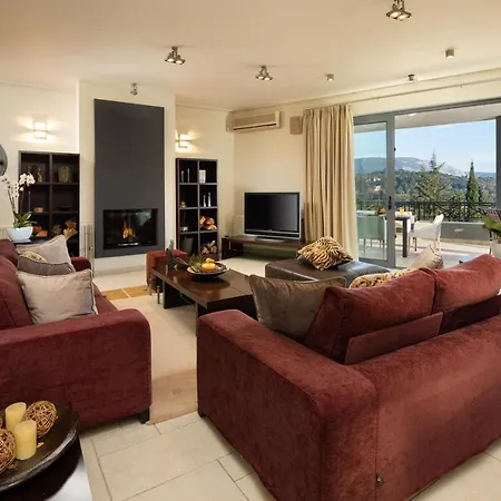 Villa Iremia By Rodostamo